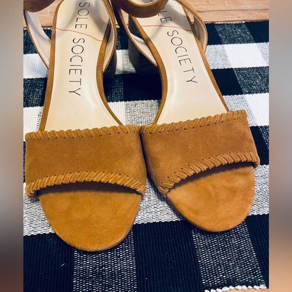 Sole|Society  - Picture 6 of 7